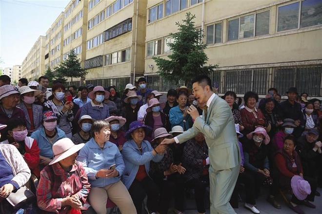 白家场社区最新动态报道